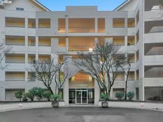 Photo #1: 20553064 Listing