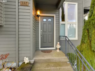 Photo #1: 20553235 Listing