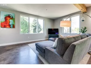 Photo #2: 20553759 Listing