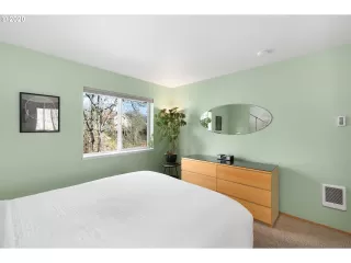 Photo #4: 20554745 Listing 