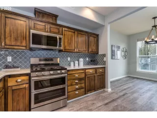 Photo #1: 20556583 Listing