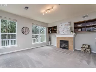 Photo #6: 20556583 Listing