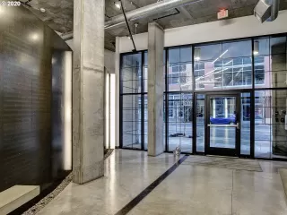 Photo #2: 20556983 Listing 