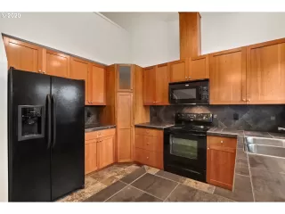 Photo #3: 20557094 Listing