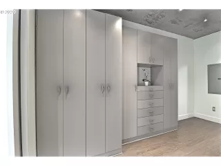 Photo #5: 20557126 Listing