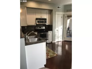 Photo #2: 20557890 Listing 