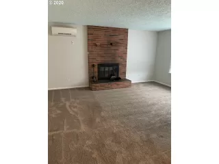 Photo #1: 20559122 Listing 