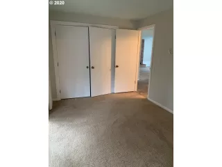 Photo #5: 20559122 Listing 