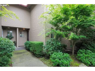 Photo #4: 20559442 Listing