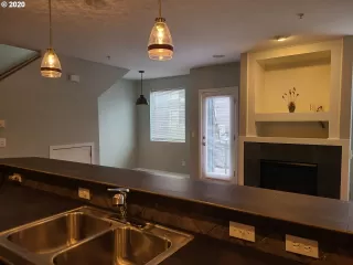 Photo #5: 20559870 Listing 