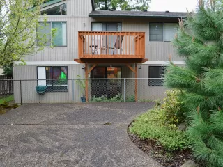 Photo #2: 20560113 Listing