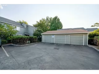 Photo #2: 205621142 Listing 