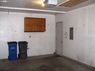 Photo #2: 20563605 Listing