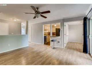 Photo #3: 20564598 Listing