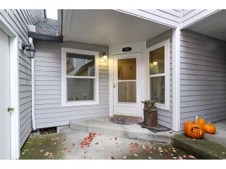 Photo #1: 20565912 Listing