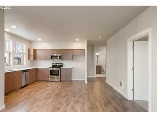 Photo #1: 20565962 Listing