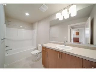 Photo #3: 20565962 Listing