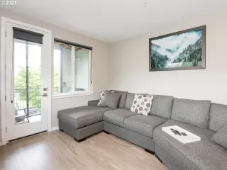 Photo #4: 20566422 Listing