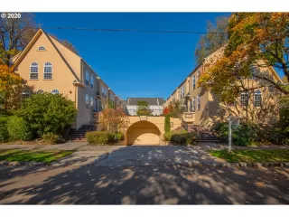 Photo #4: 20566580 Listing