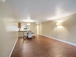 Photo #1: 20567368 Listing