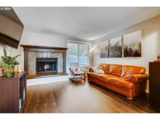 Photo #1: 20568153 Listing