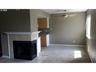 Photo #5: 20568565 Listing 