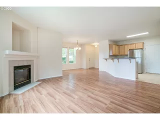 Photo #1: 20569638 Listing 