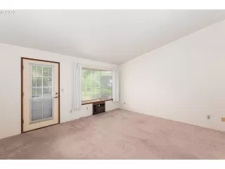 Photo #1: 20569830 Listing