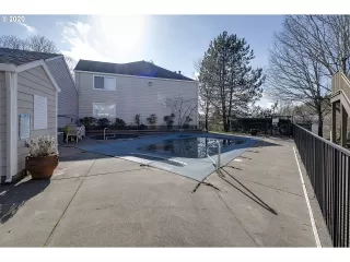 Photo #6: 20570588 Listing