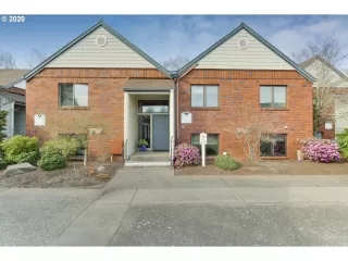 Photo #4: 20571411 Listing 
