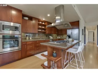 Photo #4: 20573166 Listing