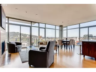 Photo #4: 20573444 Listing