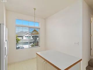 Photo #3: 20573449 Listing