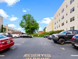 Photo #1: 20576247 Listing