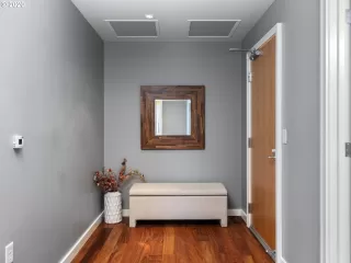 Photo #1: 20577104 Listing 