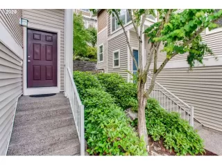 Photo #2: 20577946 Listing 