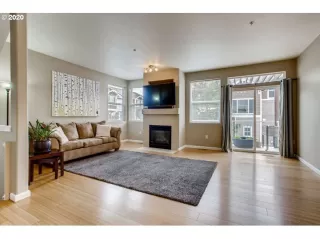 Photo #3: 20577946 Listing 