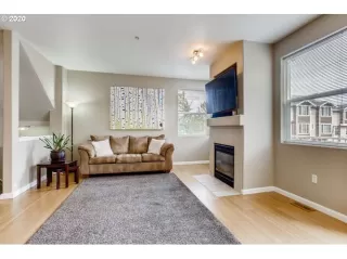 Photo #6: 20577946 Listing 