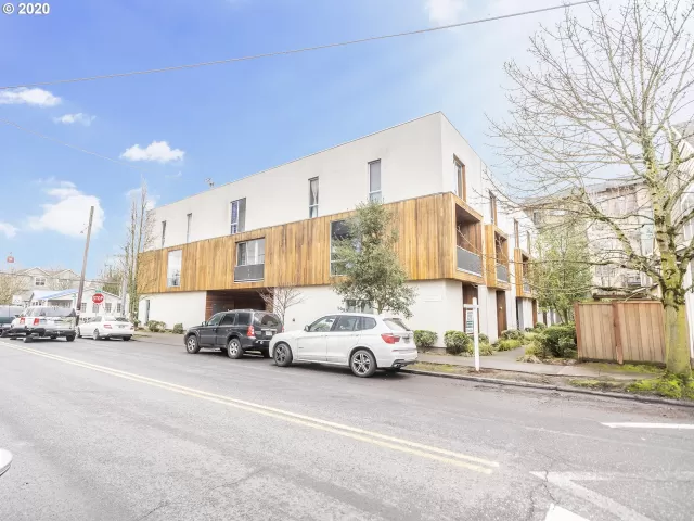 MLS: 20578127 Condo For Sale