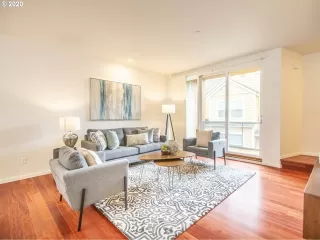 Photo #2: 20578127 Listing 