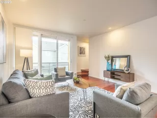 Photo #3: 20578127 Listing 