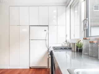 Photo #6: 20578127 Listing 