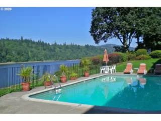Photo #1: 20579787 Listing