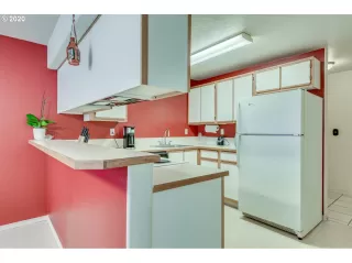 Photo #1: 20580820 Listing