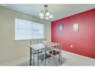 Photo #4: 20580820 Listing