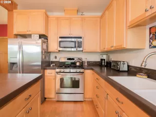 Photo #5: 20581157 Listing 