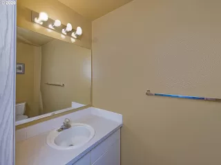 Photo #3: 20581240 Listing