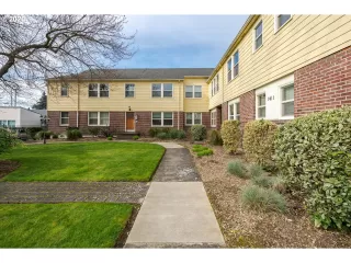 Photo #2: 20581461 Listing
