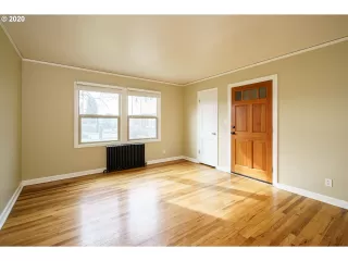 Photo #6: 20581461 Listing