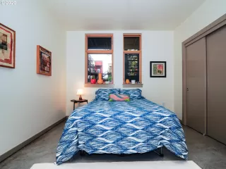 Photo #3: 20582134 Listing